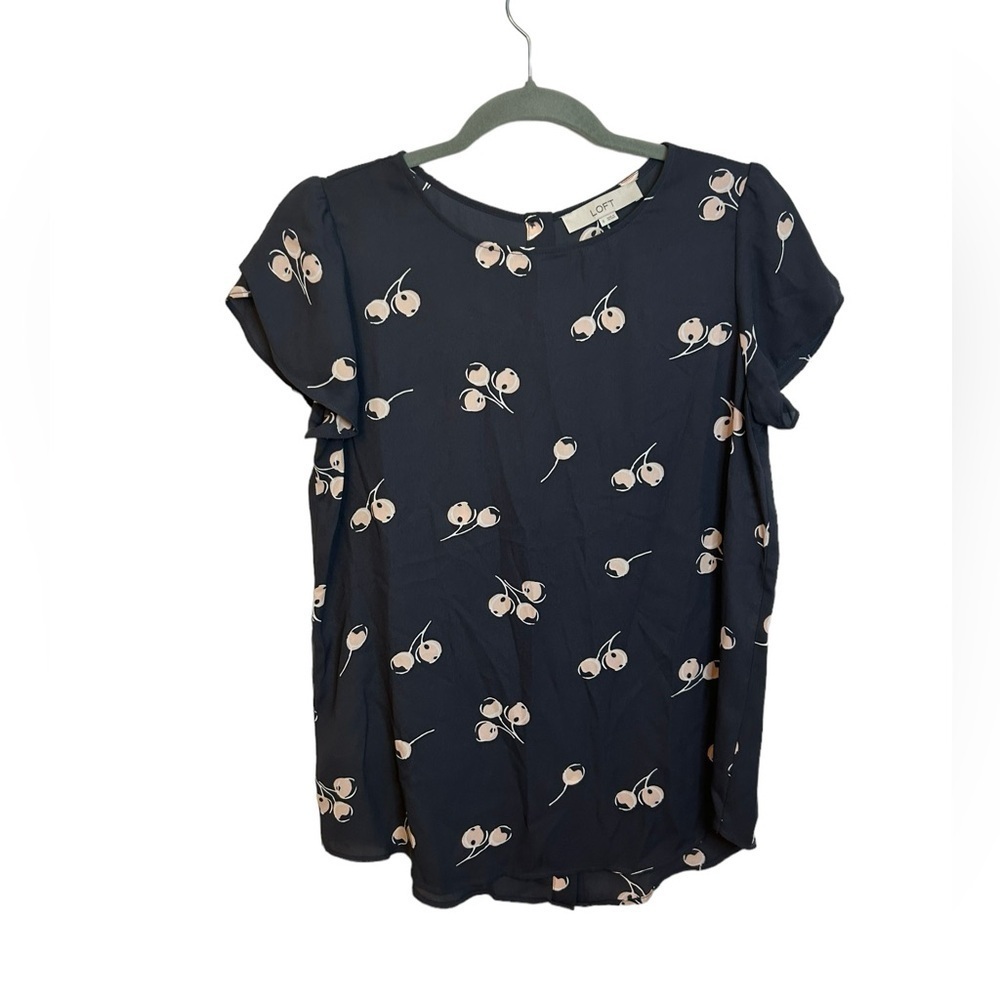 Loft Gray Floral Flutter Sleeve Blouse